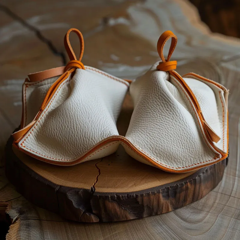 Apa mupangat nggunakake kanthong perhiasan kulit?